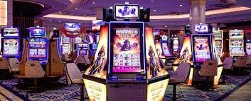 Kartu blackjack satu dek di meja digital